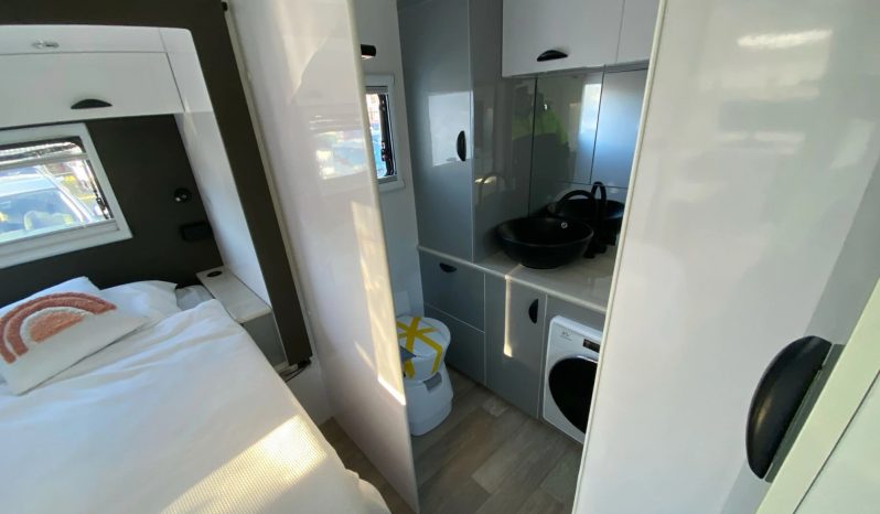 
								2023 Regent Cruiser full									