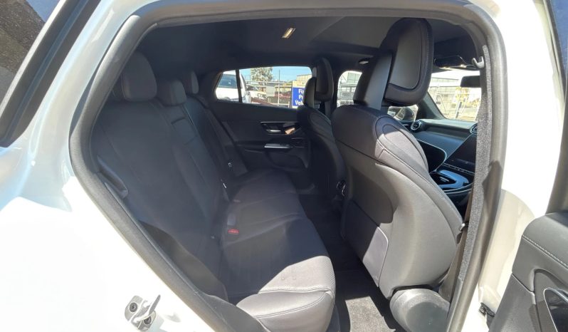 
								2024 Mercedes-Benz GLC-Class full									