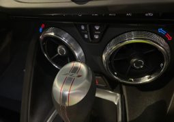 
										2020 Chevrolet Camaro full									