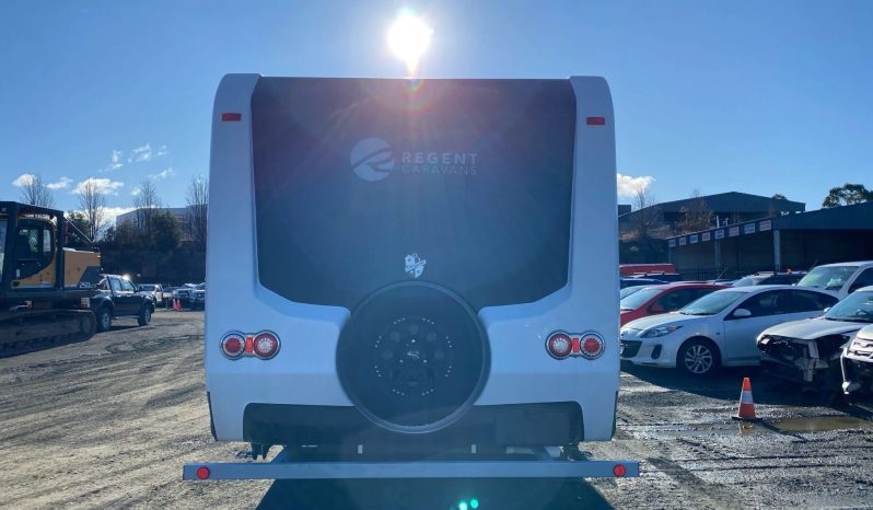 
								2023 Regent Cruiser full									