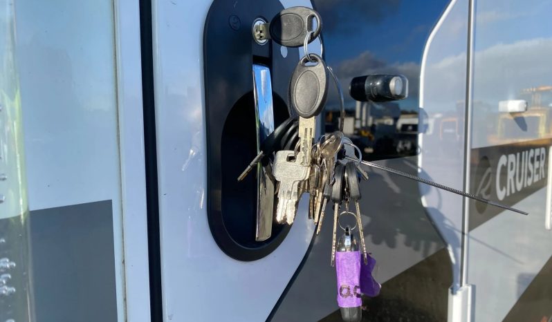 
								2023 Regent Cruiser full									