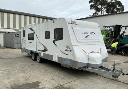 
										2019 Jayco Journey full									