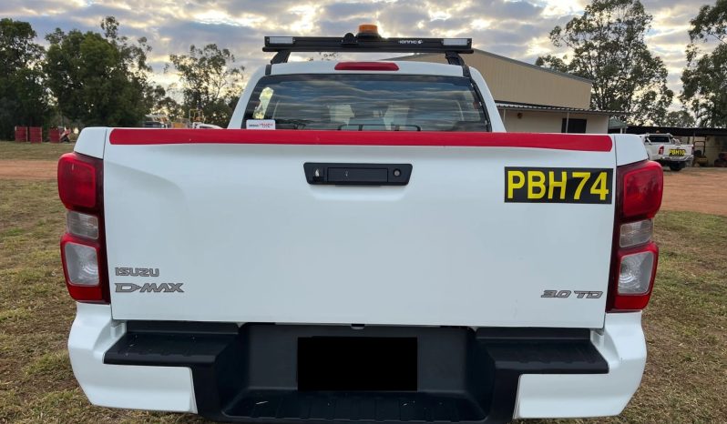 
								2023 Isuzu D-MAX full									