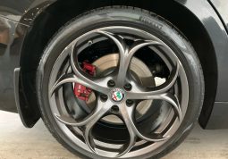 
										2021 Alfa Romeo Giulia full									