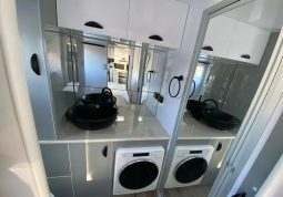 
										2023 Regent Cruiser full									