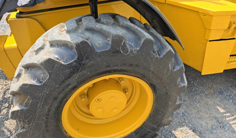 
								2011 DEERE 410J full									