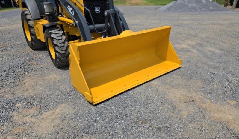 
								2011 DEERE 410J full									