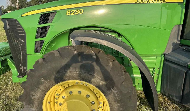 
								2007 JOHN DEERE 8230 full									