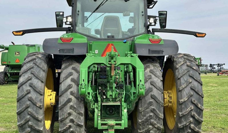 
								2022 JOHN DEERE 8R 250 full									