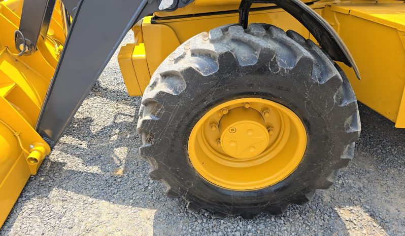 
								2011 DEERE 410J full									