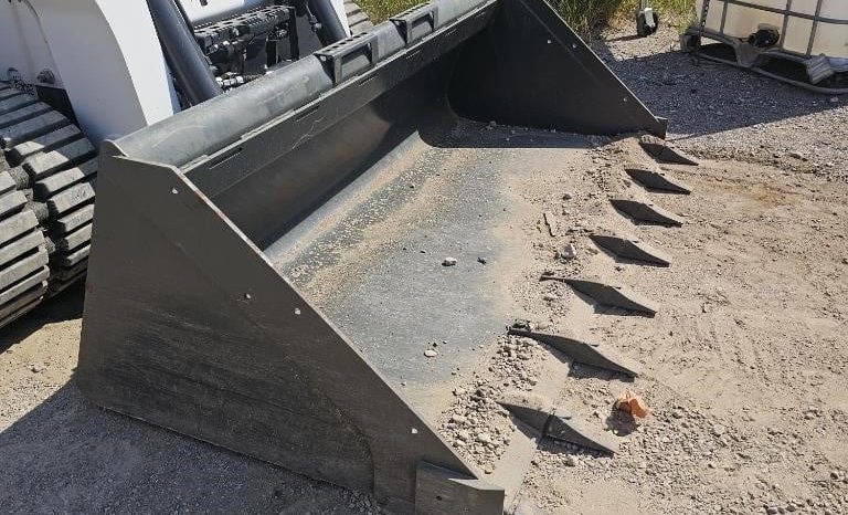 
								2023 BOBCAT T770 full									