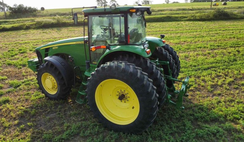 
								2007 JOHN DEERE 8230 full									