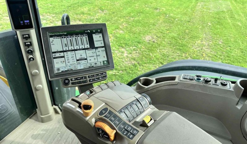 
								2022 JOHN DEERE 8R 250 full									