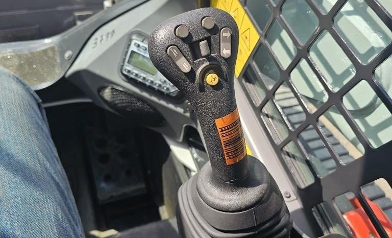 
								2023 BOBCAT T770 full									