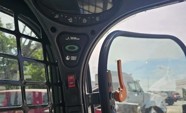 
								2023 BOBCAT T770 full									