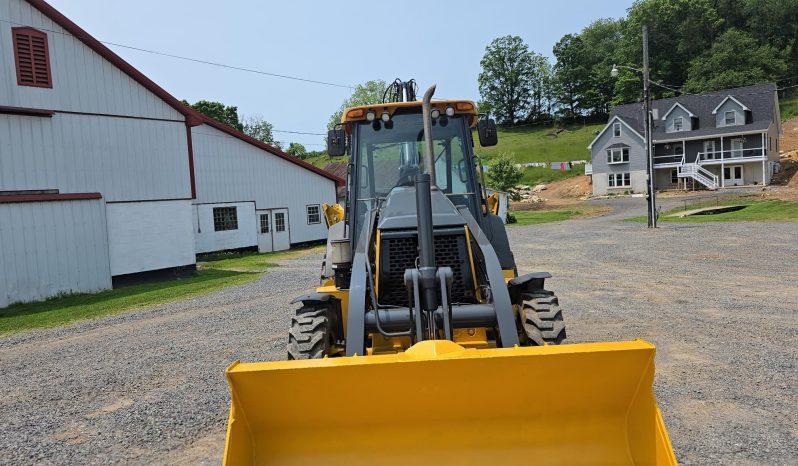 
								2011 DEERE 410J full									