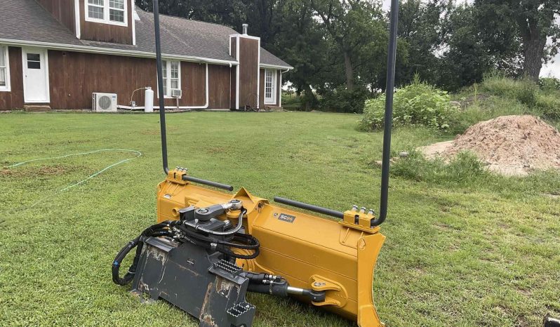 
								2023 DEERE 333G full									