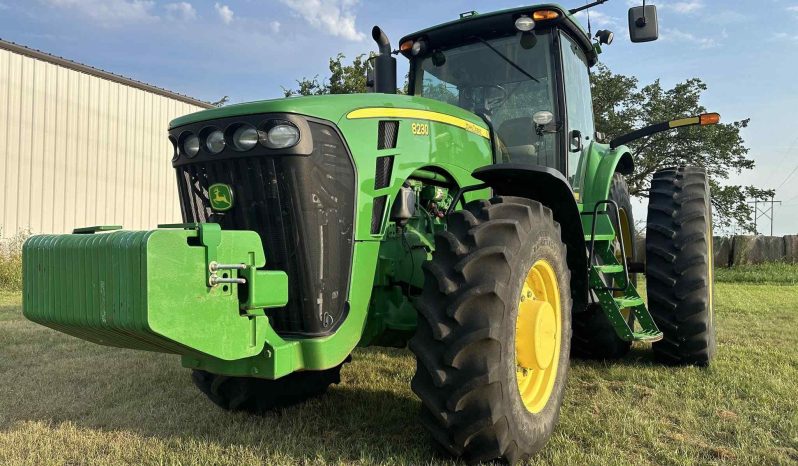 
								2007 JOHN DEERE 8230 full									