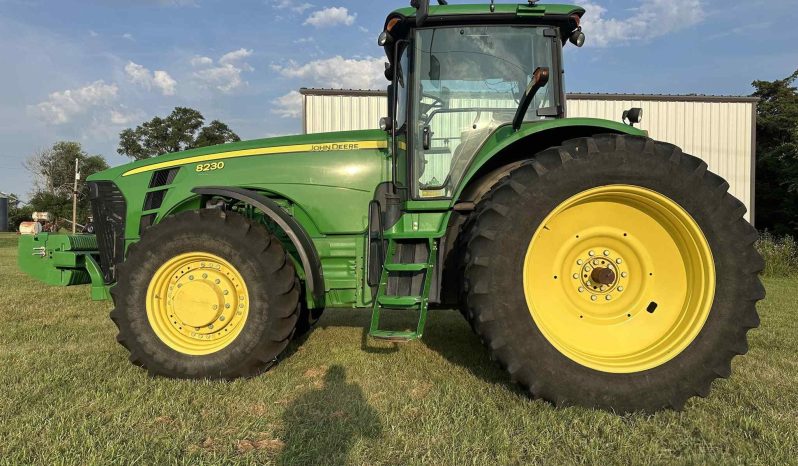 
								2007 JOHN DEERE 8230 full									