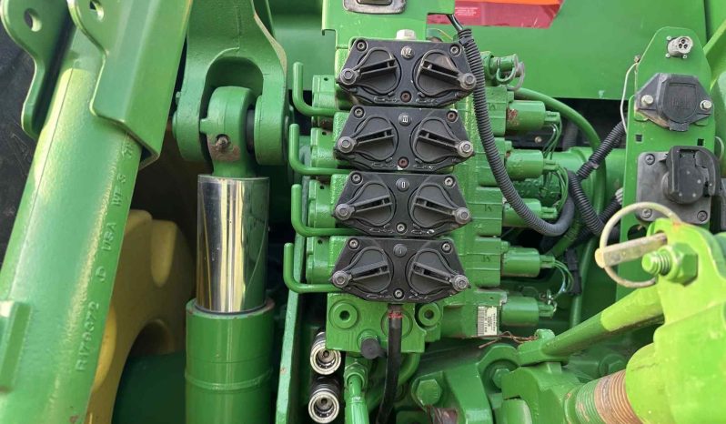 
								2007 JOHN DEERE 8230 full									