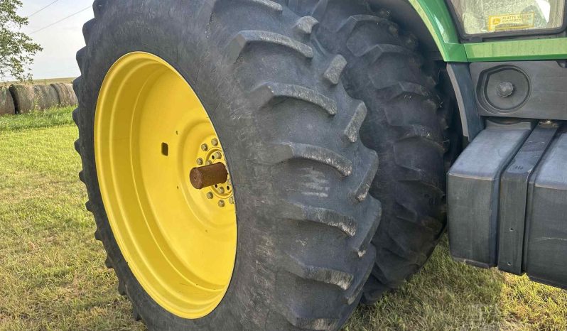 
								2007 JOHN DEERE 8230 full									