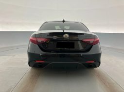
										2021 Alfa Romeo Giulia full									