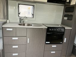 
										2019 Jayco Journey full									