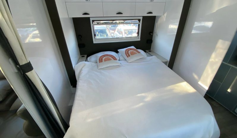 
								2023 Regent Cruiser full									