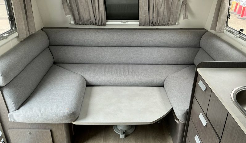 
								2019 Jayco Journey full									