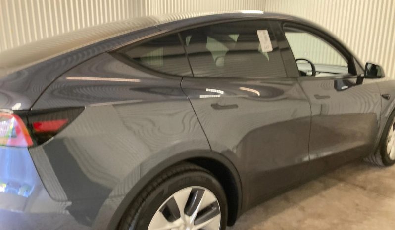 
								2024 TESLA Model Y full									