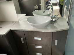 
										2019 Jayco Journey full									