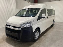 
										2020 Toyota Hiace full									