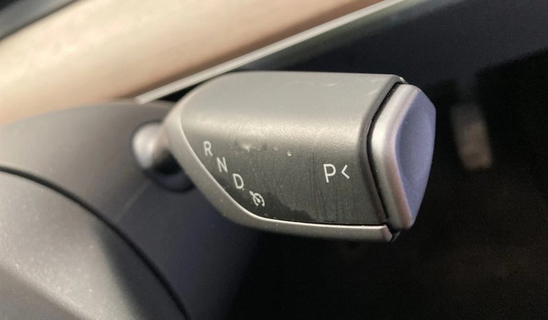 
								2024 TESLA Model Y full									