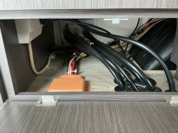 
										2019 Jayco Journey full									