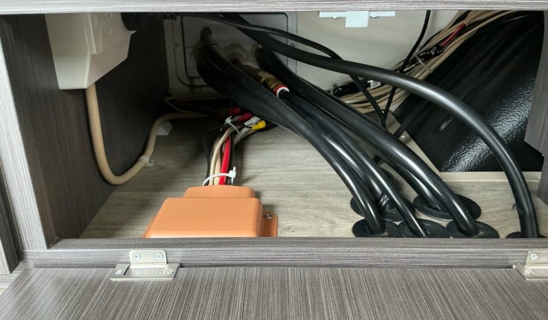 
								2019 Jayco Journey full									