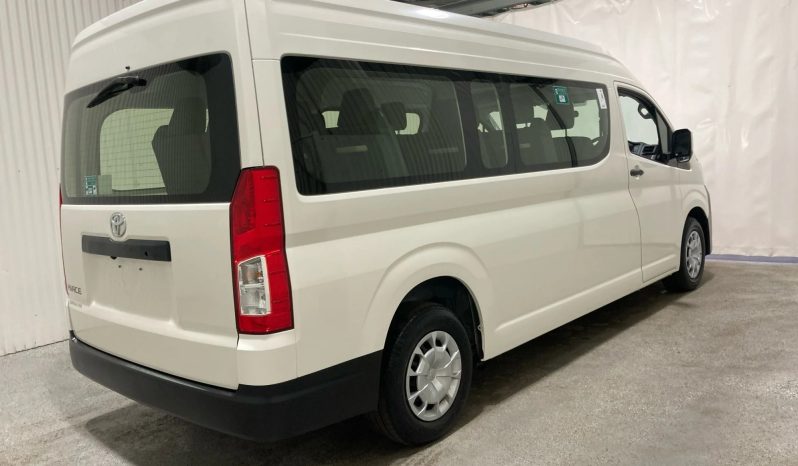 
								2020 Toyota Hiace full									