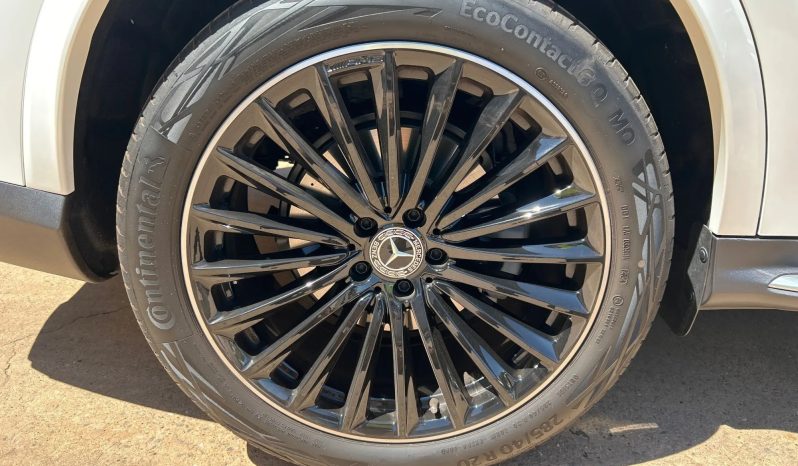 
								2024 Mercedes-Benz GLC-Class full									