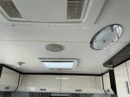 
										2019 Jayco Journey full									