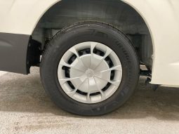 
										2020 Toyota Hiace full									