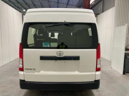 
										2020 Toyota Hiace full									