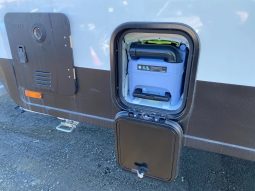 
										2023 Regent Cruiser full									