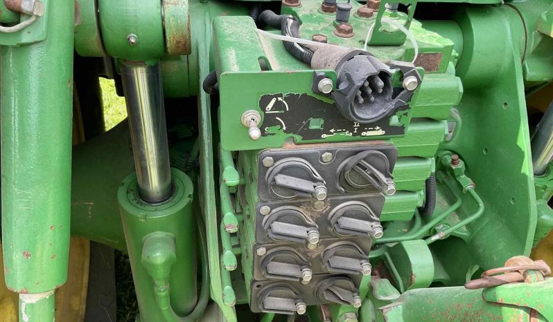 
								2000 JOHN DEERE 8410 full									