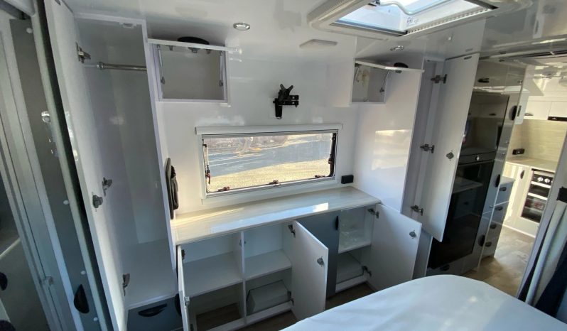 
								2023 Regent Cruiser full									