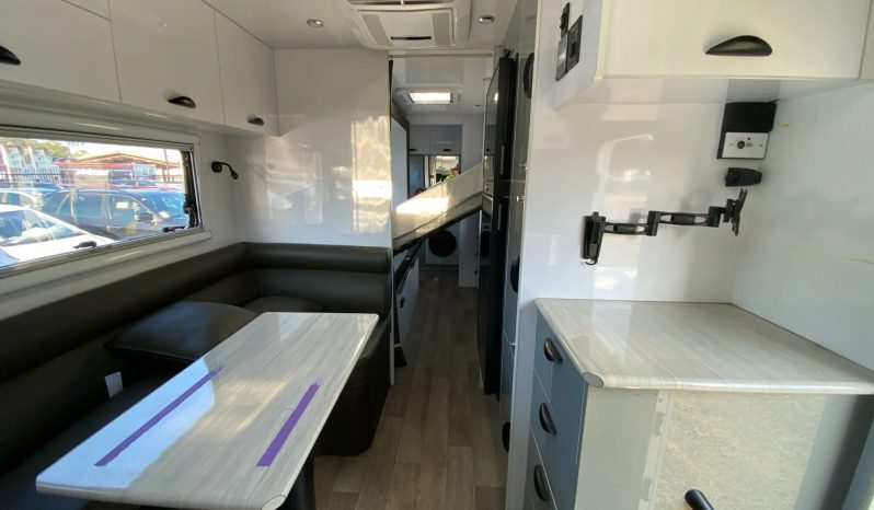 
								2023 Regent Cruiser full									