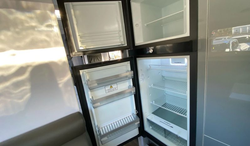 
								2023 Regent Cruiser full									