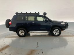 
										2019 Toyota Landcruiser full									