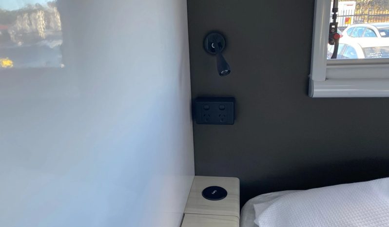 
								2023 Regent Cruiser full									