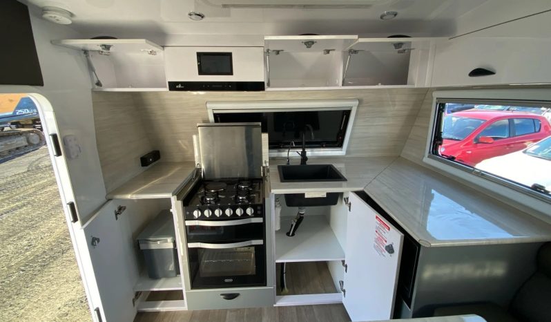 
								2023 Regent Cruiser full									