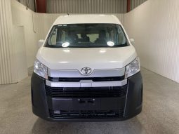 
										2020 Toyota Hiace full									