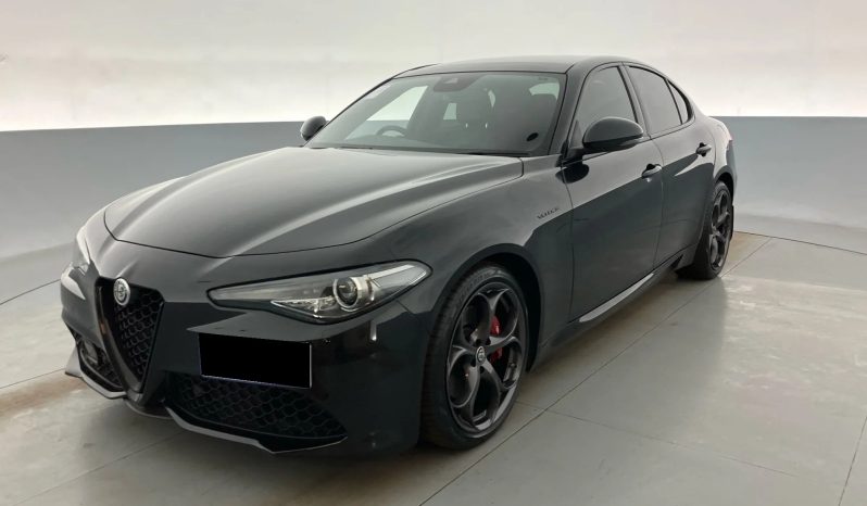 
								2021 Alfa Romeo Giulia full									